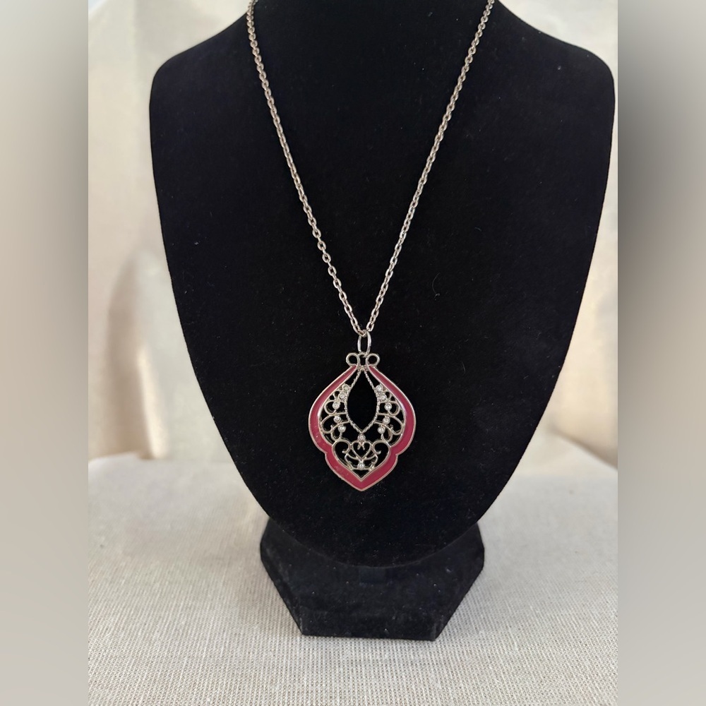 Elegant Pink Filigree Pendant Necklace - Women Jewelry